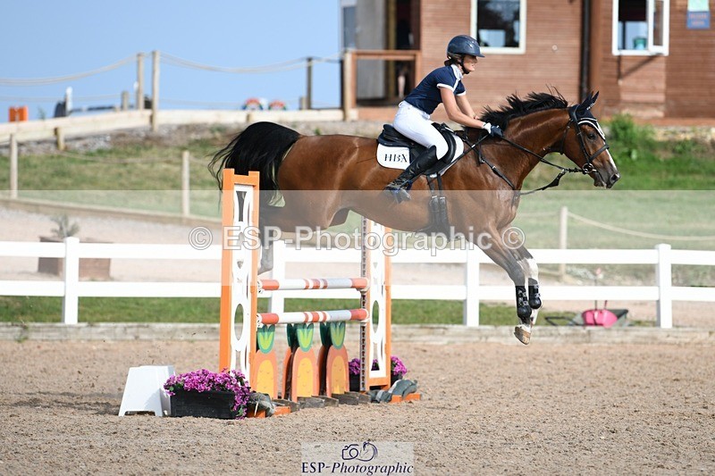 250725-171505-04134 - Cls 10 1.05m Amateur Quali