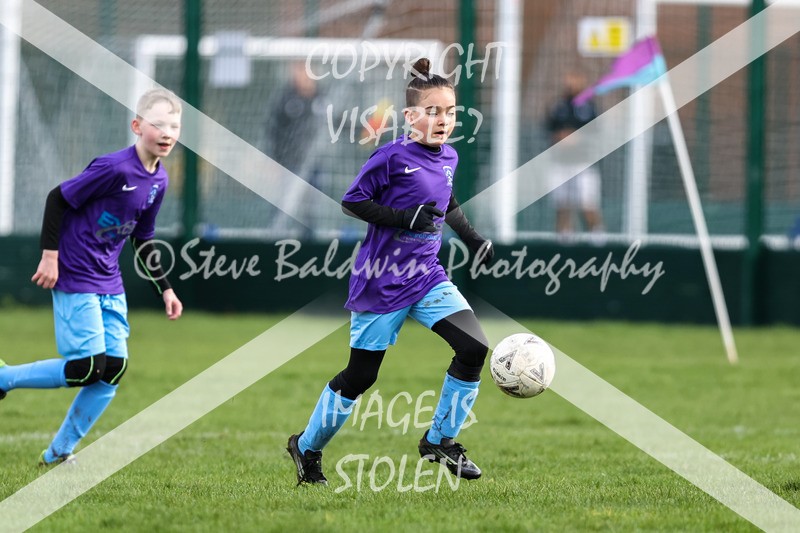 1DX30305 - 2026-03-01  FC Abbey Meads U11 Grey V Hungerford Town Juniors U11 Gladiators