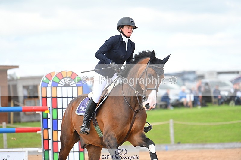 230721A-154931-07447 - Cls 10, 2 Star Big 1.45m Start to break