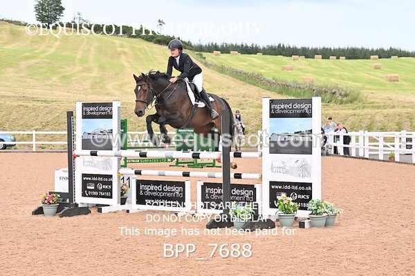 BPP_7688 - CLASS 16 FRI GFS Saddles Senior Newcomers/1.10m Open