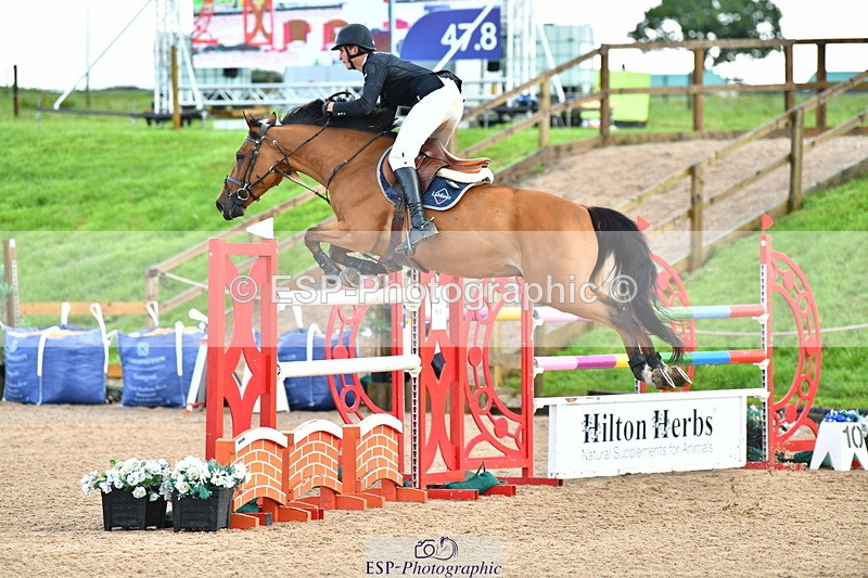 230723A-095250-10690 - Cls 4, 2 Star Small 1.30m