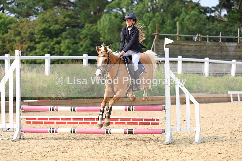 3E7A2850 - Class 11: Junior 70cm