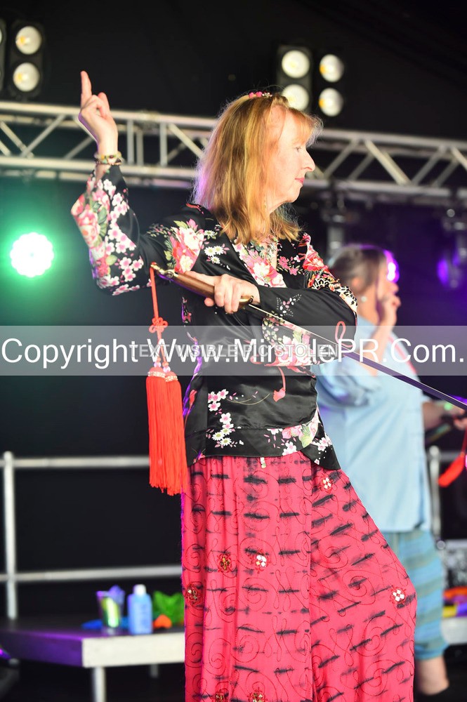 SH4_1514 - Tai Chi with Lisa Kay.