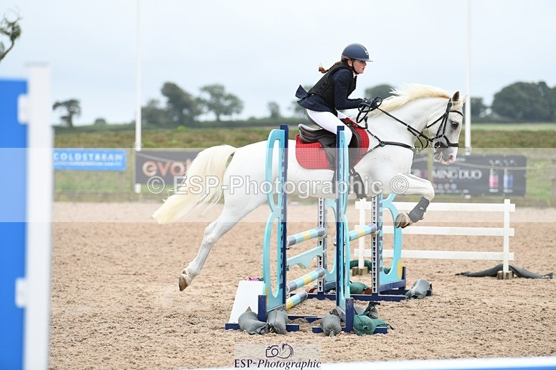 250807-104721-00337 - 80cm Round 1