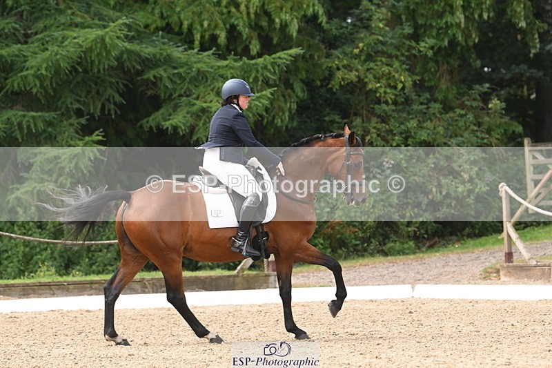 250719A-105027-04049 - 134-Carly.Moore-Taylors.Park.De'.Debutant