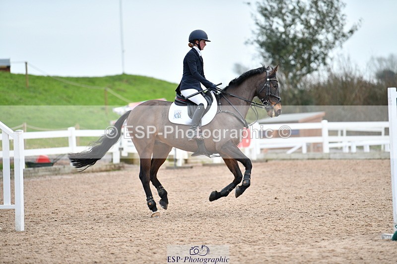 240124A-144238-00879 - Cls 5 Foxhunter & 1.20m Open