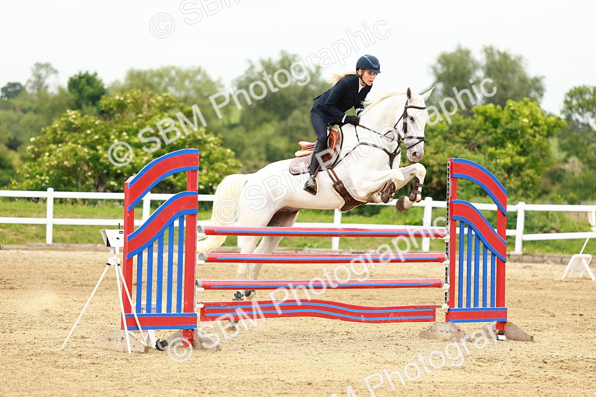 SBM_001072 - Class 5 - Senior Foxhunters - 1.20m