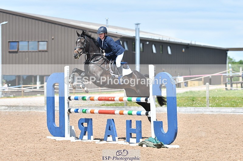 240609A-125414-05414 - Cls 18 Snr Newcomers and 1.10m Open