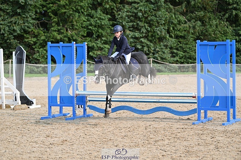 240818-162017-05415 - Cls 13 Pony Intro 70cm