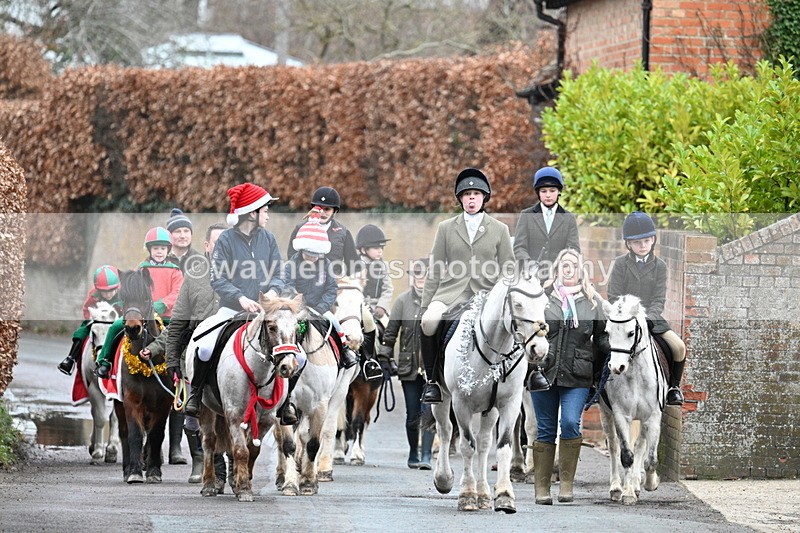 WJ7_1076 - Pub Corner