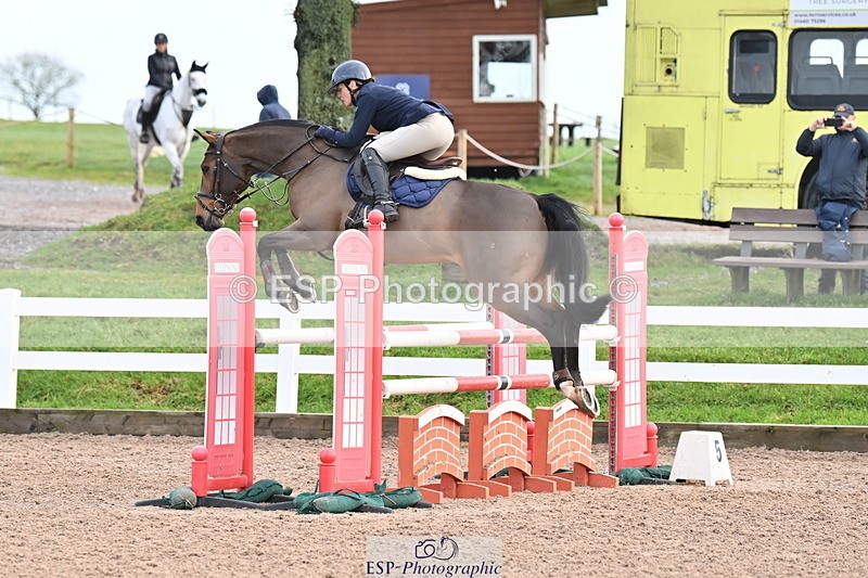 231209A-120457-01701 - Cls 12 Newcomers & 1.10m Open