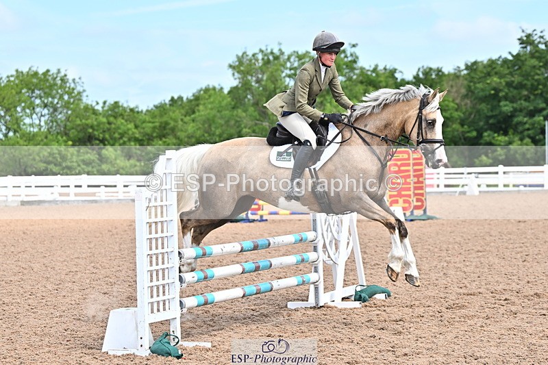 240619A-110003-00002 - Cls 1 British Novice and 90cm Open