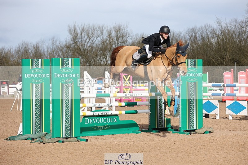 240223A-115303-00971 - Cls 4 Snr 1.05m Open