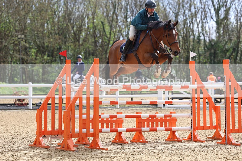 3E7A2425 - Class 9: Senior 1.30m open