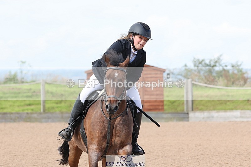 240714A-100108-01698 - Cls 3 A&B Pony BN & 80cm Open