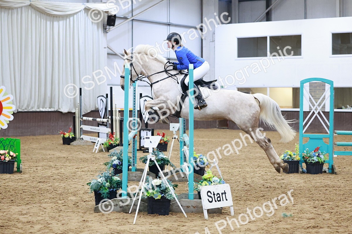 SBM_007579 - Class 24 - Nupafeed Supplements Senior Discovery/ 1m Open