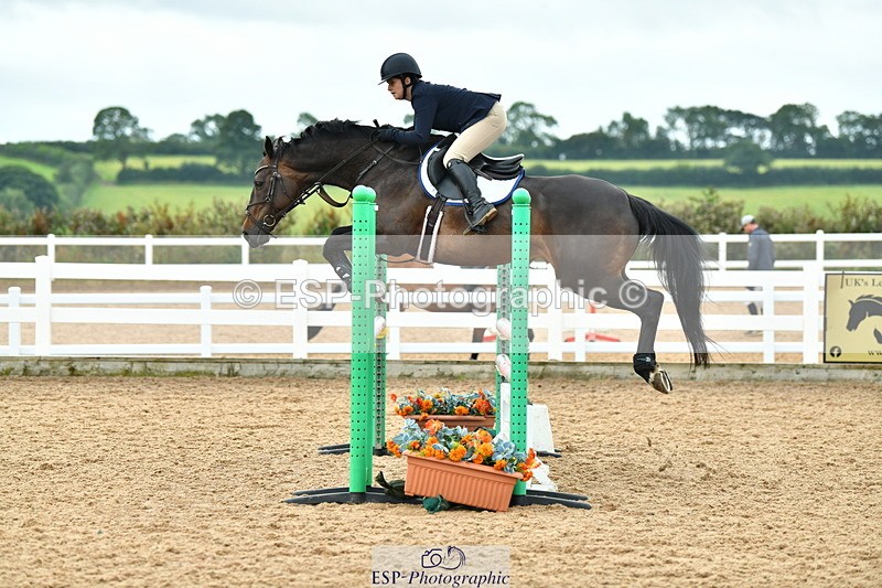 230730A-143103-10343 - Cls 35 1.05m Amateur Quali