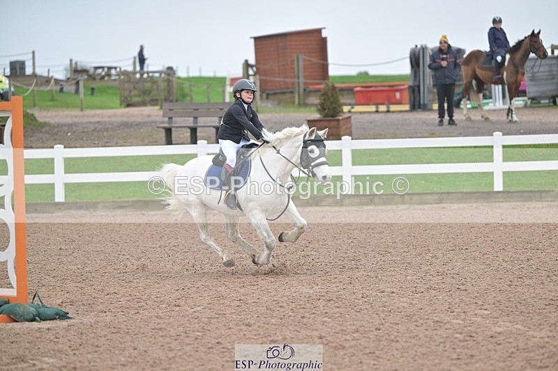 251116-105144-01193 - Cls 4 Pony British Novice and 80cm Open