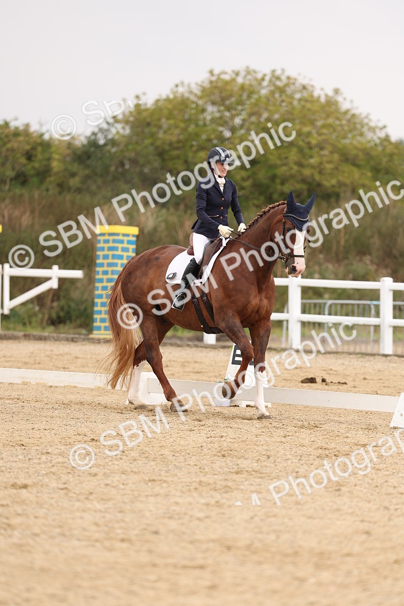 SBM_01638 - Class 9 - Novice 27 Champs