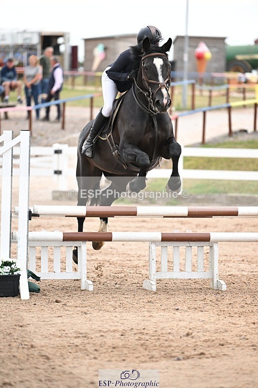 250727-090525-08695 - Cls 31 British Novice and 90cm