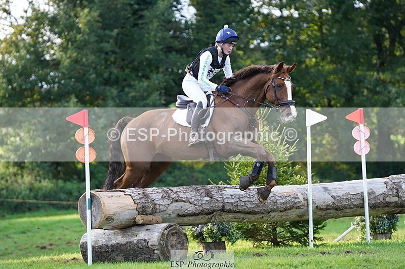 231021-160544-20644 - 556-SHANNONDALE.MOCHA-Lucy.Davies-SC+XC