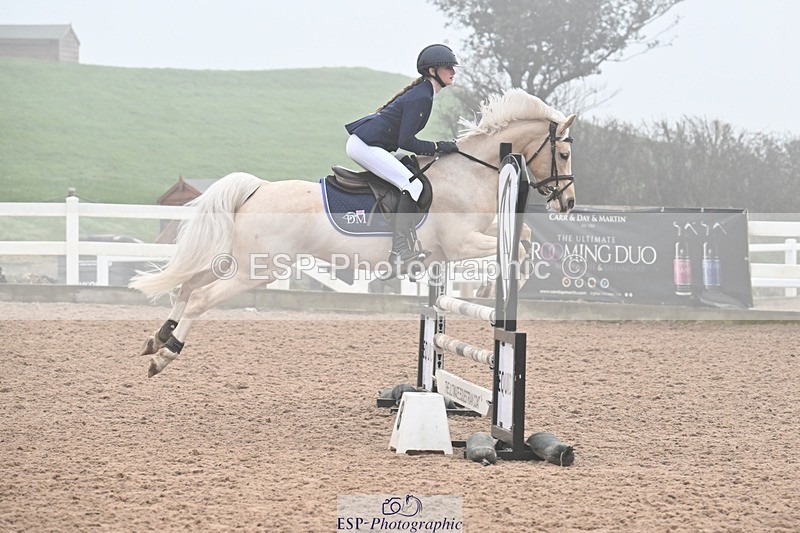 260308-142450-03213 - Cls 15 British Novice and 80cm