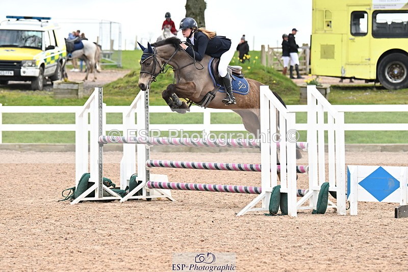 240310A-111528-02275 - Cls 4 Pony Discovery and 90cm Open