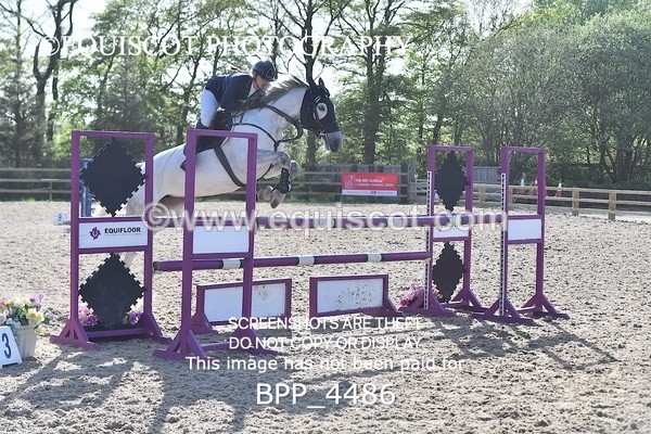 BPP_4486 - CLASS 9 Senior Newcomers/ 1.10m Open