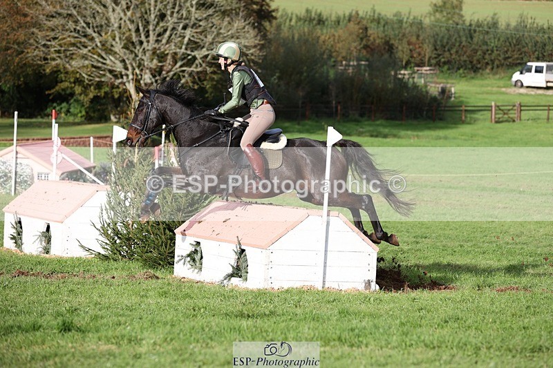 231021-154644-20450 - 502-REBEL.ON.THE.RUN-Ida.Strandberg-SC+XC