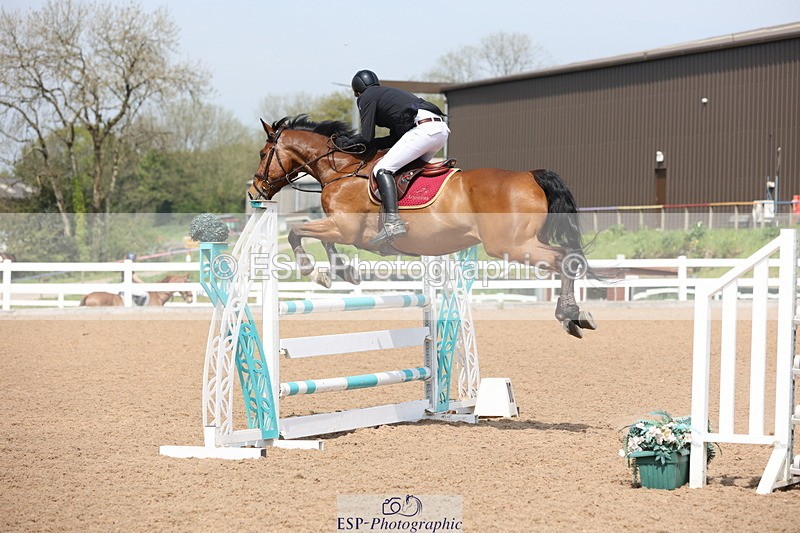 240510A-141920-07580 - Cls 17 1.05m National Am Quali