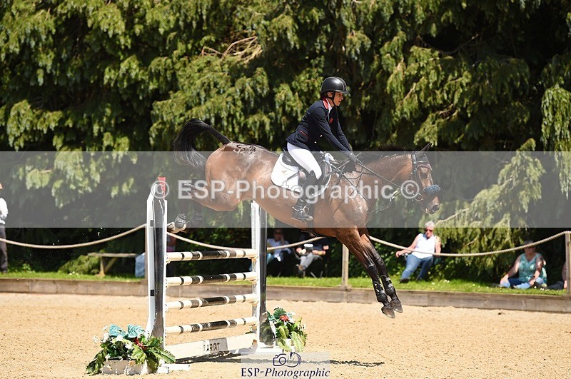 230527-135902-10988 - 438-IRISH_TRUMP-Sarah_Bullimore-SJ