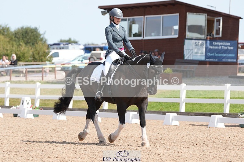 250817-122329-09020 - 163-Hannah.TownleyThe.Domino.Effect