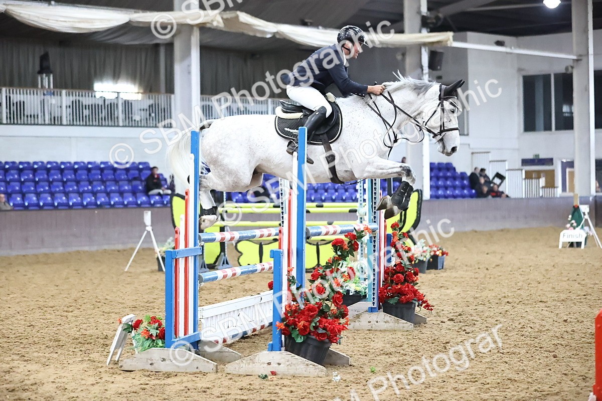 SBM_003915 - Class 12 - Senior Foxhunter 1.20m