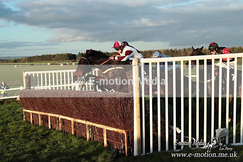 PtP 301125  0983 - Hursley Hambledon Point-to-Point Larkhill Racecourse 30/11/2025