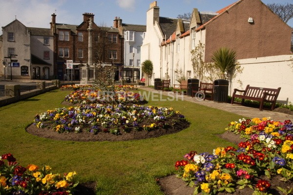 28 - EDINBURGH & LOTHIANS