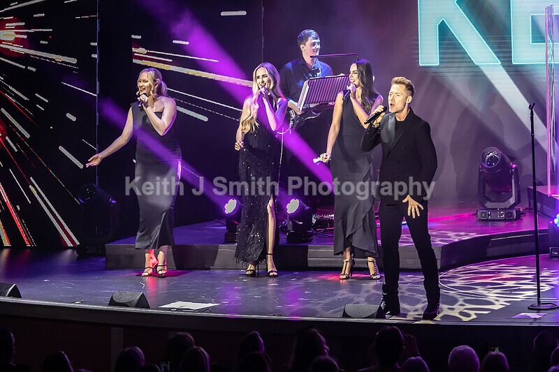  - Entertainers