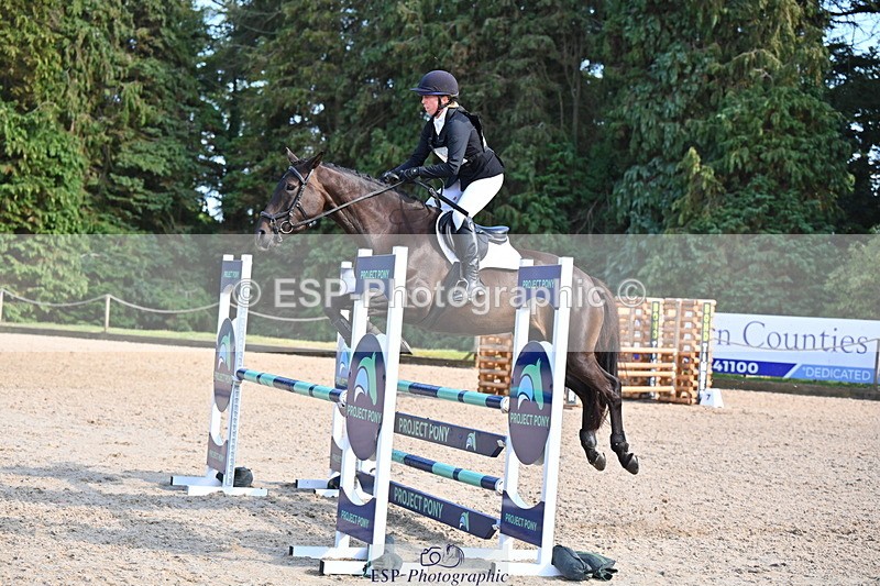 250802A-170717-08263 - H-352-Emma.Hurworth-STEREN.OF.AVALON