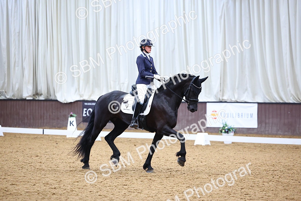 SBM_006584 - Class 5 - novice 6 - 12.04-13.07