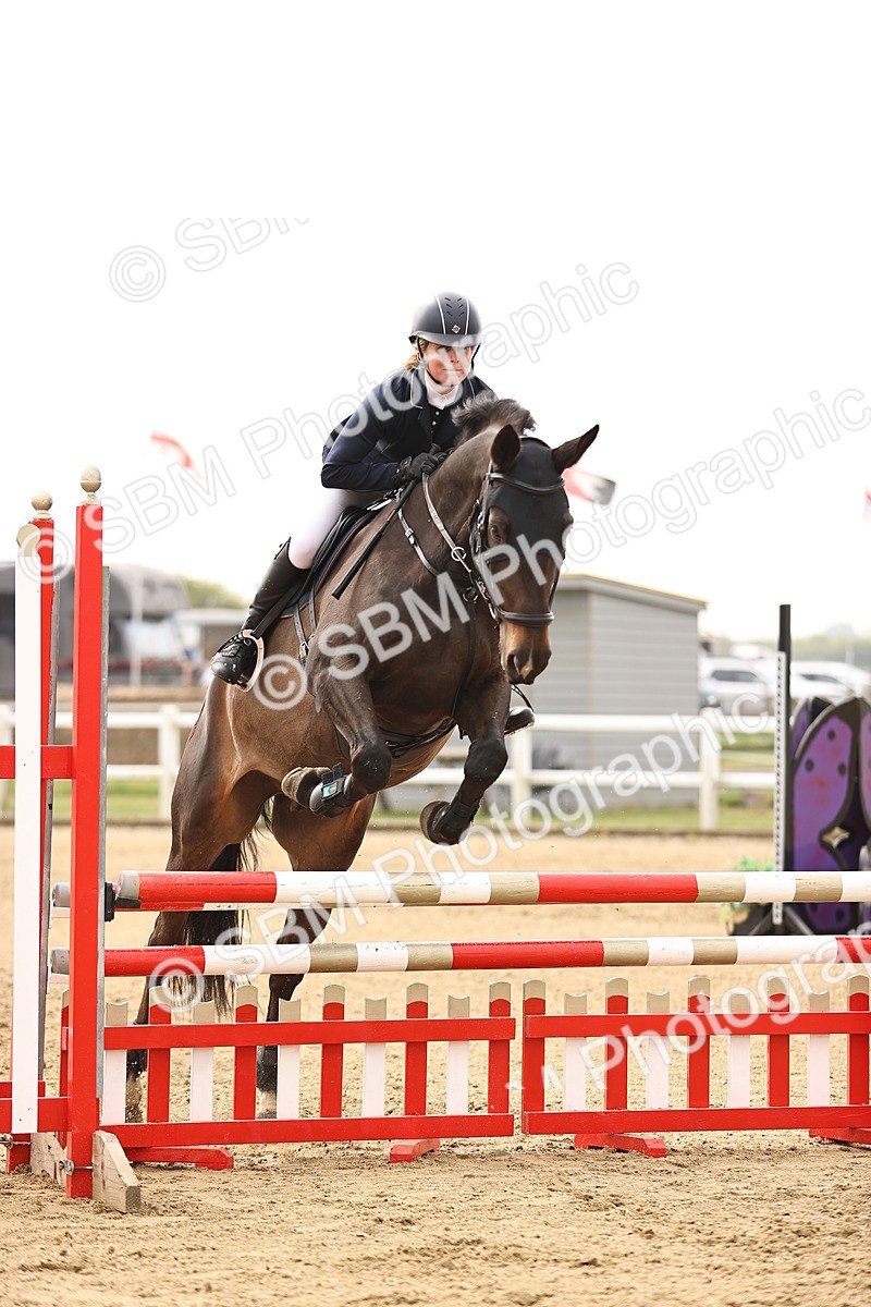  - Class 15 - Senior British novice - 90cm