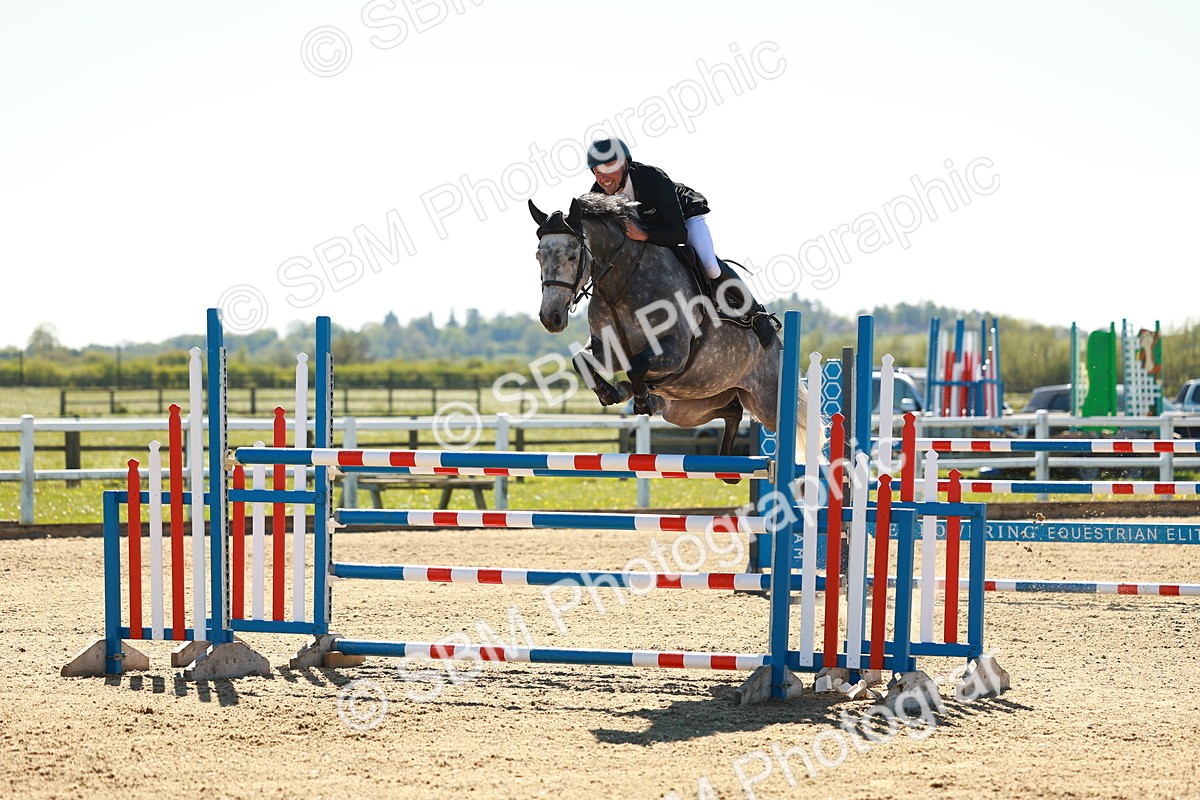 SBM_001868 - Class 5 - Senior Foxhunter - 1.20m