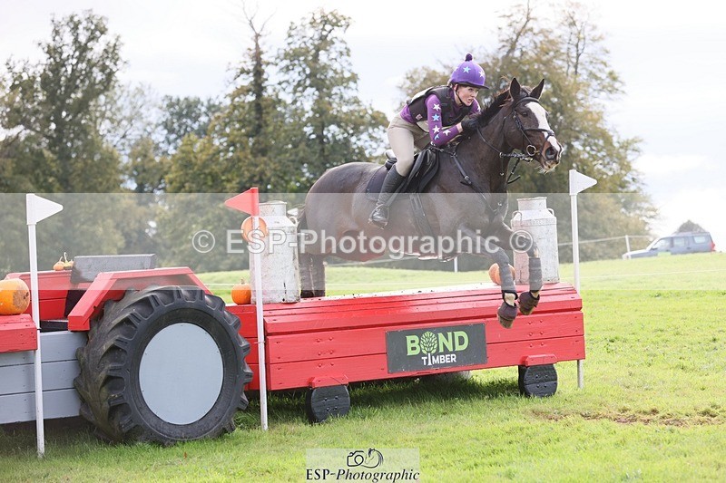 231021-132652-17140 - 427-COMBE.BREEZE-Gemma.Wells-SC+XC