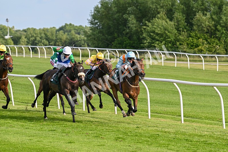 100625-Race 4-Lima Sierra-6995 - Race 4