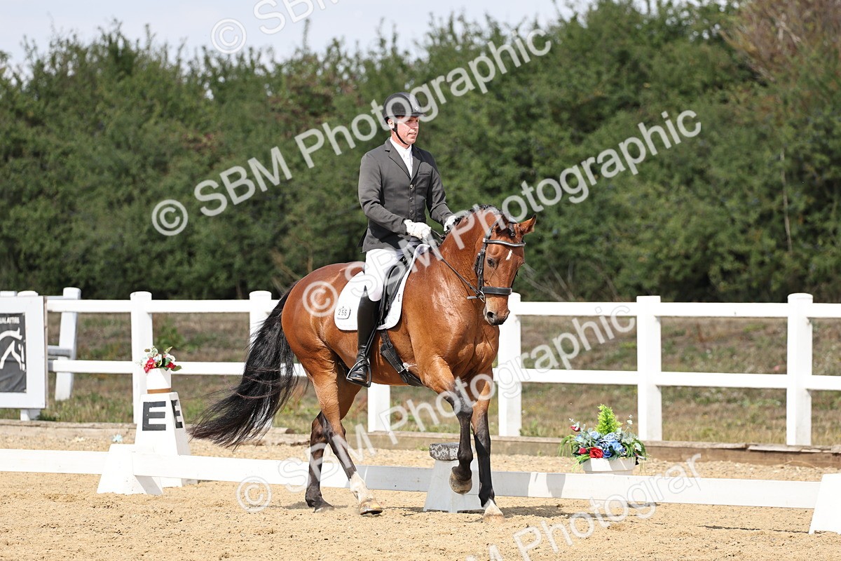 SBM_018714 - Class 16 - Novice 5 - 12.08-13.11