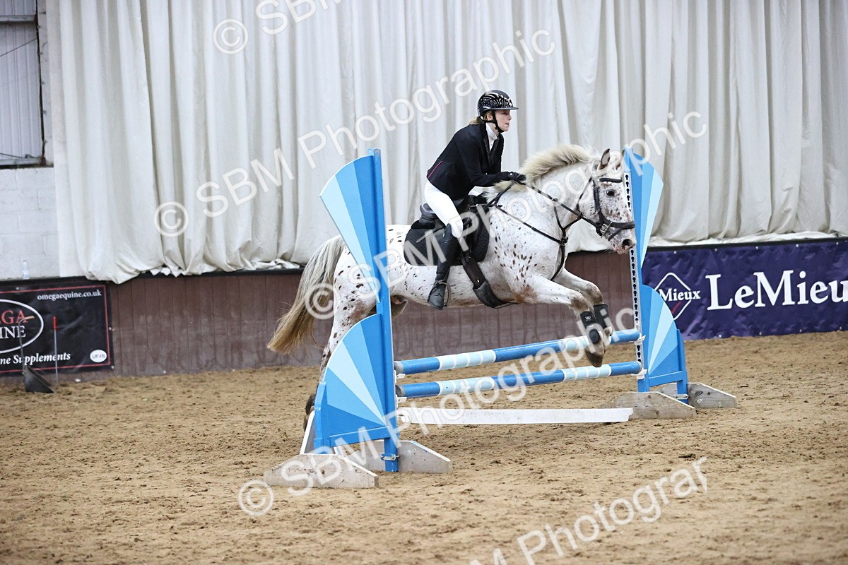 SBM_001889 - Class 5 - Henlow Veterinary Hospital 70cm