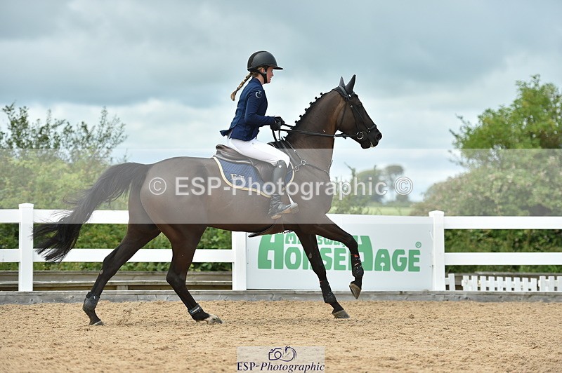 230723A-130630-12000 - Cls 24, 1 Star Gold 1.30m