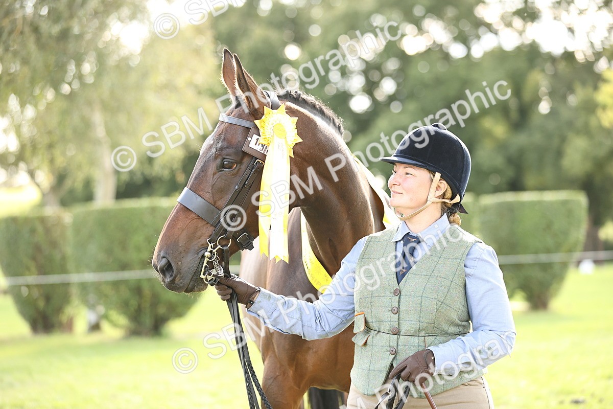 SBM_26300 - S5 - Novice & Newcomers In Hand