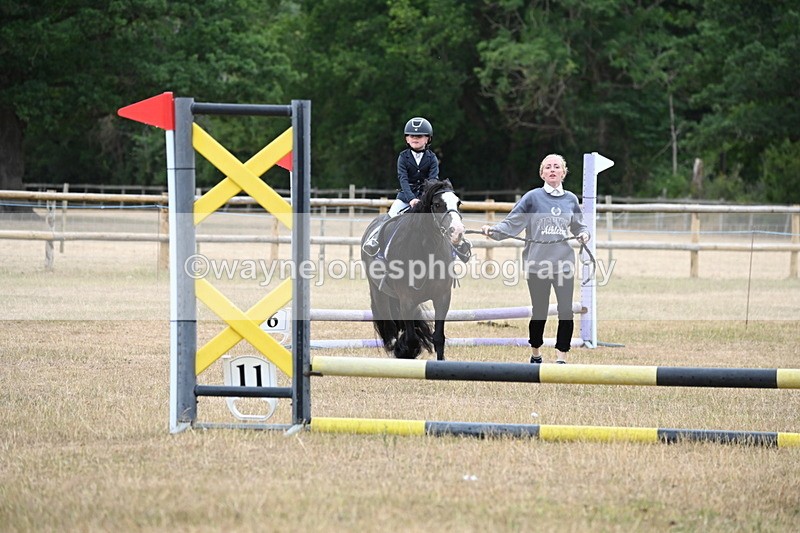 WJ6_9574 - Class 12 Minimus Jumping 45cm