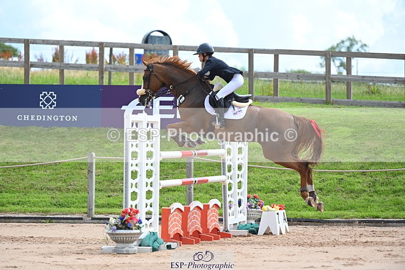 230721A-110149-05528 - Cls 6, 2 Star Medium 1.35m