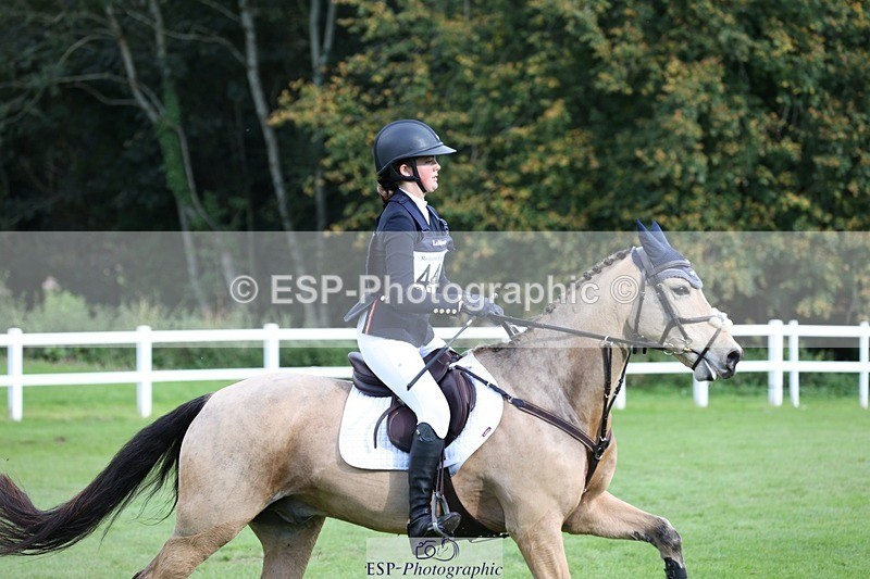 231022-141025-28089 - 442-BICTON.INCREDIBLY.DUN-millie.jo.challinor-TrotUp+SJ