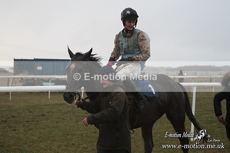 PtP 260125 1307 - Cocklebarrow Point-to-Point racing with the Heythrop Hunt 26/01/25